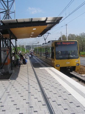 S-Bahn Haltestelle Mineralbäder, Stuttgart, Deutschland, 2014